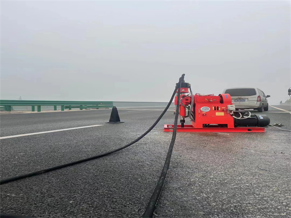 抚顺马路路基路面开裂下沉注浆加固灌浆